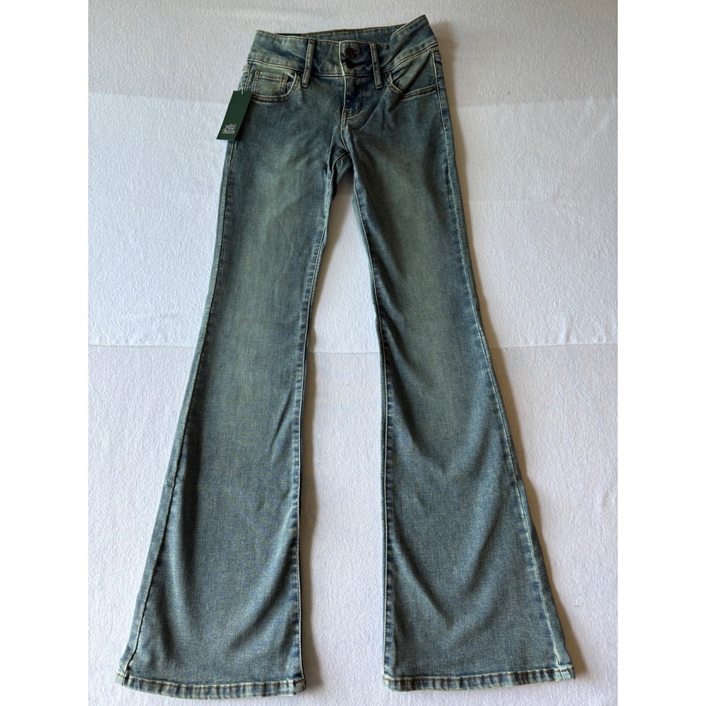 Wild Fable Low Rise Flare Jeans Medium Wash High Stretch Size 2 33 Inseam NWT